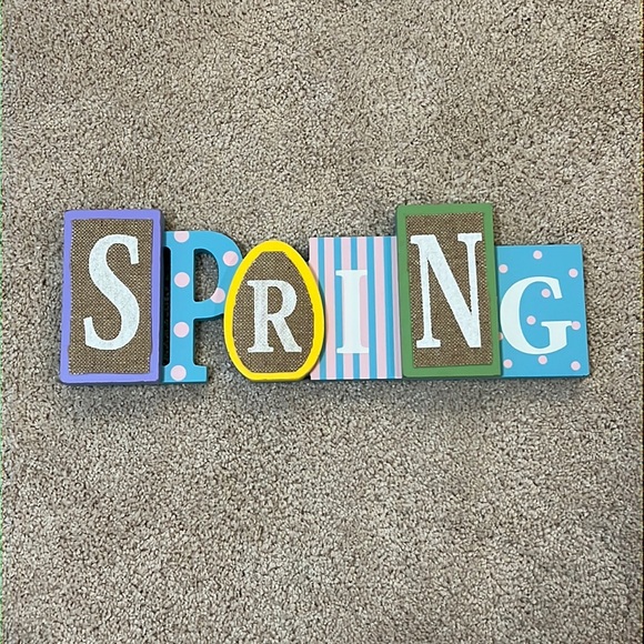 🌸 Spring Decor 🌸 - Picture 1 of 8